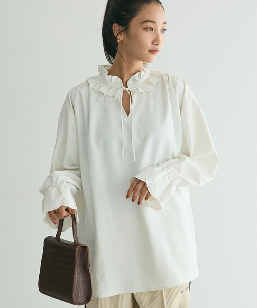 CRAFT STANDARD BOUTIQUE(クラフトスタンダードブティック)の「デシンフリル刺繍スリーブブラウス ◆(シャツ/ブラウス・レディース・パープル/グリーン/オフホワイト/ブラック・FREE)」の2枚目の写真