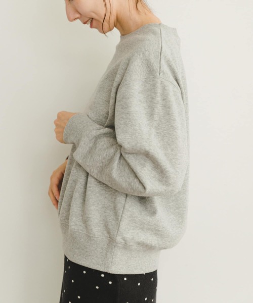 ITEMS URBANRESEARCH(アイテムズ アーバンリサーチ)の「ラメクルーネックスウェット(スウェット・レディース・グレー/ネイビー・FREE)」の3枚目の写真