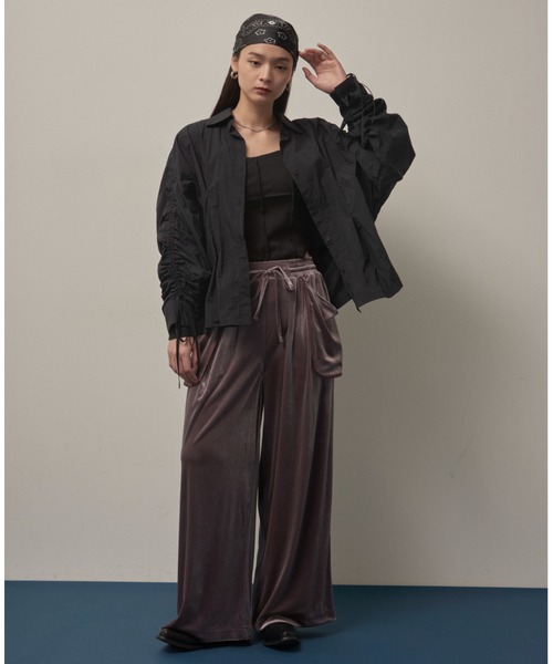 Solace（ソレイス）の「フロントタックギャザースリーブシャツ（シャツ/ブラウス・レディース・ブラック/カーキ・FREE）」の16枚目の写真