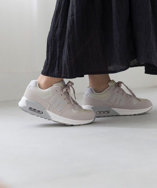 すーも moz モズ くすみカラー エアーソール付きスニーカー（スニーカー