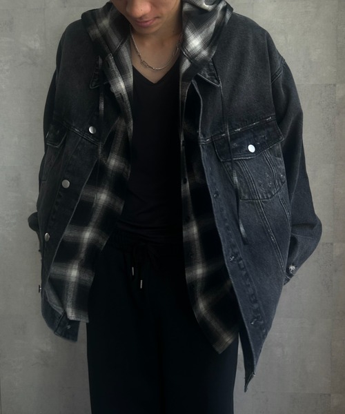 CREARE -LINO-（クレアーレリノ）の「＜ユニセックス＞ダメージ加工 デニムジャケット/Gジャン（デニムジャケット・レディース・ブラック/ブルー・FREE）」の6枚目の写真