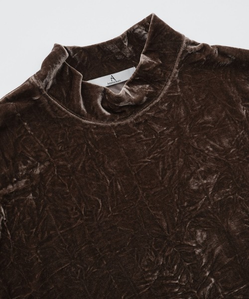 Ameno Auro(アメノアウロ)の「【Ameno Auro/アメノアウロ】クラックベロアハイネッククロップドプルオーバー(Tシャツ/カットソー・レディース・グリーン/チャコールグレー/ブラック・S/L/M)」の8枚目の写真