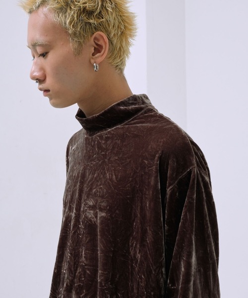 Ameno Auro(アメノアウロ)の「【Ameno Auro/アメノアウロ】クラックベロアハイネッククロップドプルオーバー(Tシャツ/カットソー・レディース・グリーン/チャコールグレー/ブラック・S/L/M)」の20枚目の写真