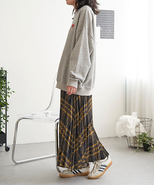 VENCEEXCHANGE（ヴァンスエクスチェンジ）の「ラメ裏毛ハートスウェット（スウェット・レディース・チャコール/グレー系その他/ベージュ・FREE）」の9枚目の写真