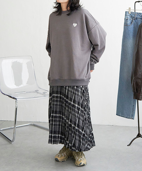 VENCEEXCHANGE（ヴァンスエクスチェンジ）の「ラメ裏毛ハートスウェット（スウェット・レディース・チャコール/グレー系その他/ベージュ・FREE）」の16枚目の写真