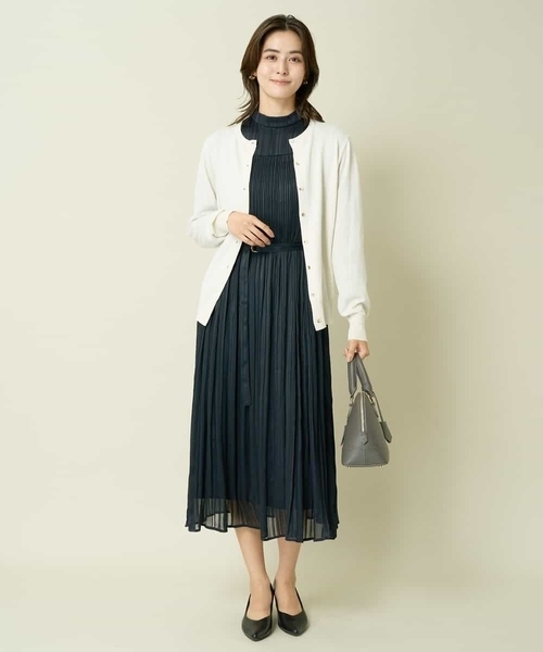 a.v.v(アーヴェヴェ)の「【洗える】ラメクルーネックカーディガン(アンサンブル対応)(カーディガン/ボレロ・レディース・グレー/アイボリー/ミント・40/36/38/42/34)」の18枚目の写真