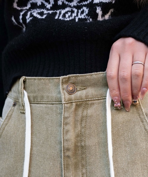 WEGO（ウィゴー）の「WEGO/ヴィンテージウォッシュダックダブルニーバギーパンツ（デニムパンツ・レディース・ベージュ系その他/ベージュ・SMALL/MEDIUM）」の4枚目の写真