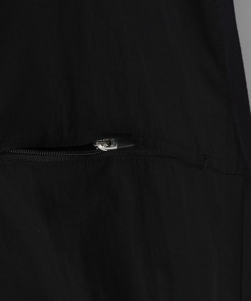 LOWRYS FARM（ローリーズファーム）の「ナイロンユーティリティベスト　 288789（その他アウター・メンズ・ブラック/アイボリー・MEDIUM/LARGE）」の10枚目の写真