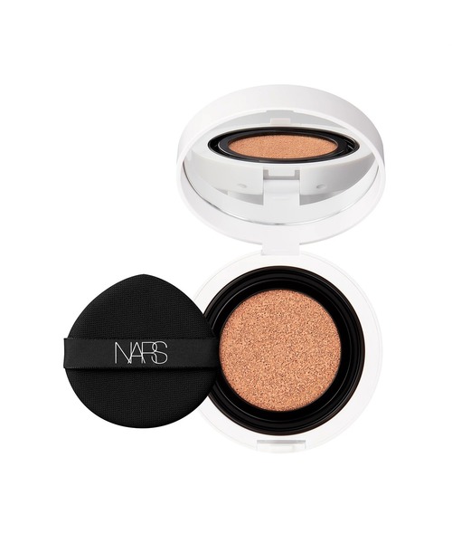 NARS（ナーズ）の「ライトリフレクティング　セラムクッションファンデーション　（レフィル）（ファンデーション・レディース・03793 SAMCHEONG/03795 PUNJAB/03794 VIENNA/03796 BARCELONA/03789 SEOUL/03790 MONT BLANC/03791 FINLAND/03792 DEAUVILLE・FREE）」の6枚目の写真