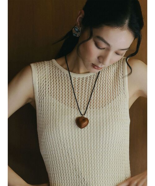 LAGUNAMOON(ラグナムーン)の「レザーライクハートネックレス(ネックレス・レディース・ブラウン/ブラック・FREE)」の1枚目の写真