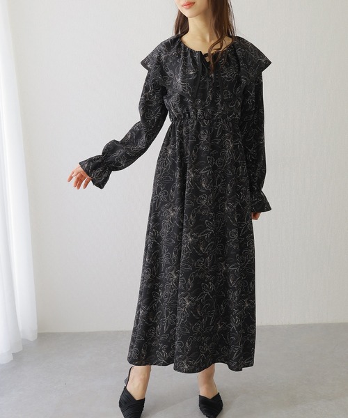 Lace Ladies(レースレディース)の「ボタニカル柄 ビッグカラー キャンディ袖 マキシ ワンピース(ワンピース・レディース・ベージュ/アイボリー/ブラック・S/FREE)」の7枚目の写真