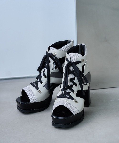 HARE(ハレ)の「スニーカーチャンキーブーサン(HARE)(ブーツ・レディース・ブラック/シルバー/アイボリー・MEDIUM/LARGE/SMALL)」の18枚目の写真