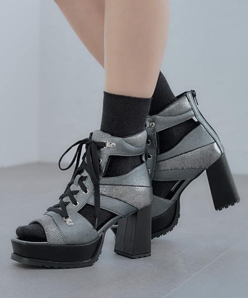 HARE(ハレ)の「スニーカーチャンキーブーサン(HARE)(ブーツ・レディース・ブラック/シルバー/アイボリー・MEDIUM/LARGE/SMALL)」の11枚目の写真