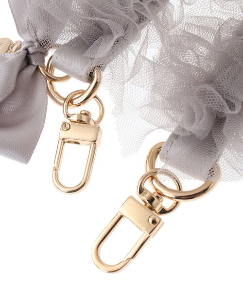 Maison de FLEUR(メゾンドフルール)の「フリルショルダー(スマホグッズ・レディース・ブラック/ピンクベージュ/グレー・FREE)」の11枚目の写真