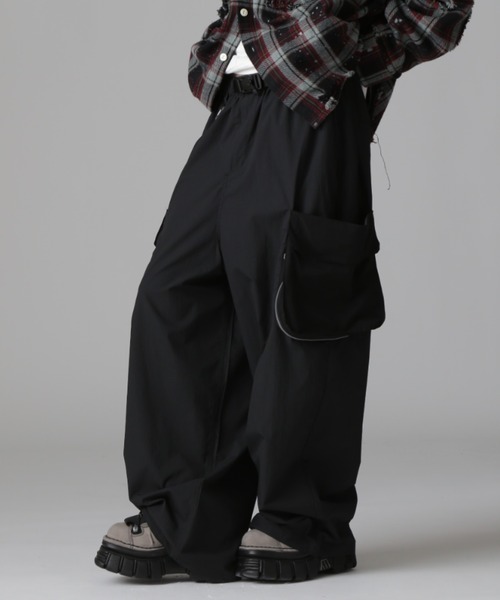 DANKE SCHON(ダンケシェーン)の「DankeSchon/ダンケシェーン/SWITCH NYLON CARGO(その他パンツ・レディース・ブラック・M/L)」の3枚目の写真