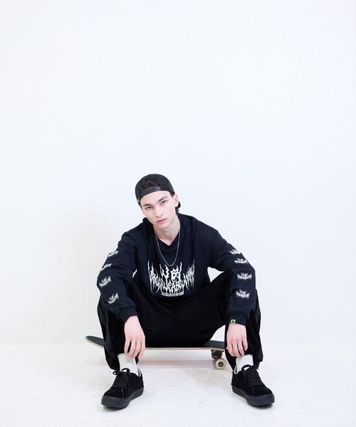 [W] by VIRGOwearworks（ダブリューバイヴァルゴウェアーワークス）の「Metal Logo LSPT（Tシャツ/カットソー・メンズ・ブラック/ホワイト・MEDIUM/LARGE/X-LARGE/XX-LARGE）」の21枚目の写真