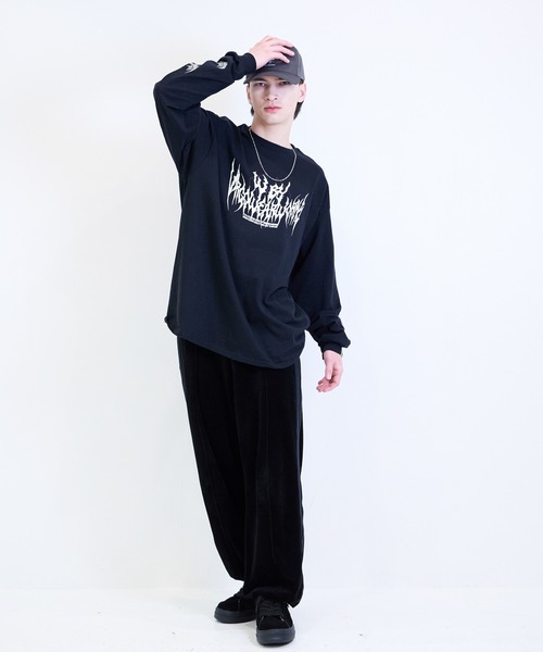 [W] by VIRGOwearworks（ダブリューバイヴァルゴウェアーワークス）の「Metal Logo LSPT（Tシャツ/カットソー・メンズ・ブラック/ホワイト・MEDIUM/LARGE/X-LARGE/XX-LARGE）」の9枚目の写真