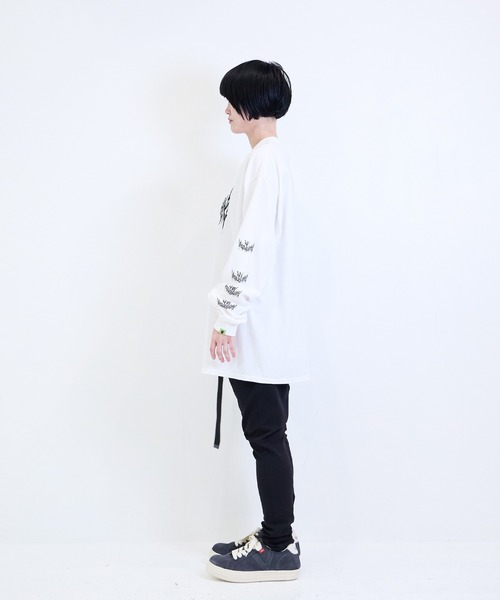 [W] by VIRGOwearworks（ダブリューバイヴァルゴウェアーワークス）の「Metal Logo LSPT（Tシャツ/カットソー・メンズ・ブラック/ホワイト・MEDIUM/LARGE/X-LARGE/XX-LARGE）」の6枚目の写真