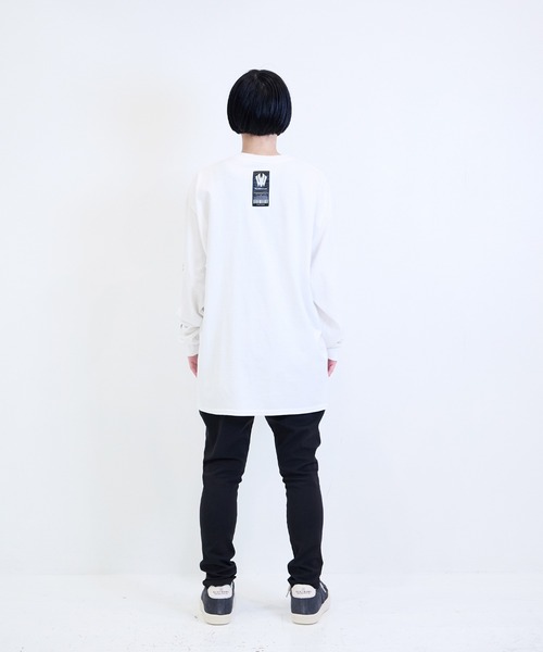 [W] by VIRGOwearworks（ダブリューバイヴァルゴウェアーワークス）の「Metal Logo LSPT（Tシャツ/カットソー・メンズ・ブラック/ホワイト・MEDIUM/LARGE/X-LARGE/XX-LARGE）」の5枚目の写真