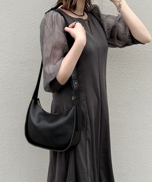 H.TOKYO（エイチトウキョウ）の「H.TOKYO × mimi /ホーボーバッグ（ショルダーバッグ・レディース・ホワイト/ブラック/カーキ・FREE）」の2枚目の写真