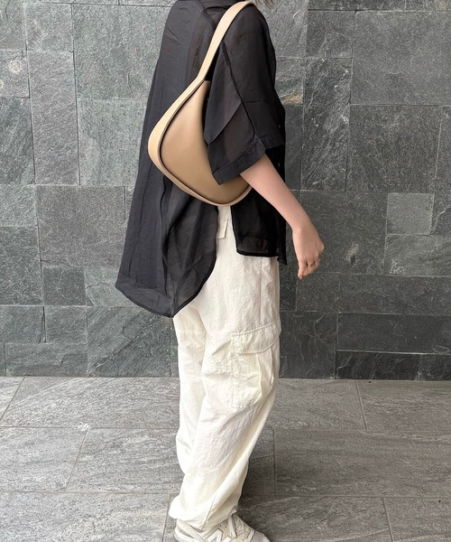 H.TOKYO（エイチトウキョウ）の「H.TOKYO × mimi /ホーボーバッグ（ショルダーバッグ・レディース・ホワイト/ブラック/カーキ・FREE）」の9枚目の写真