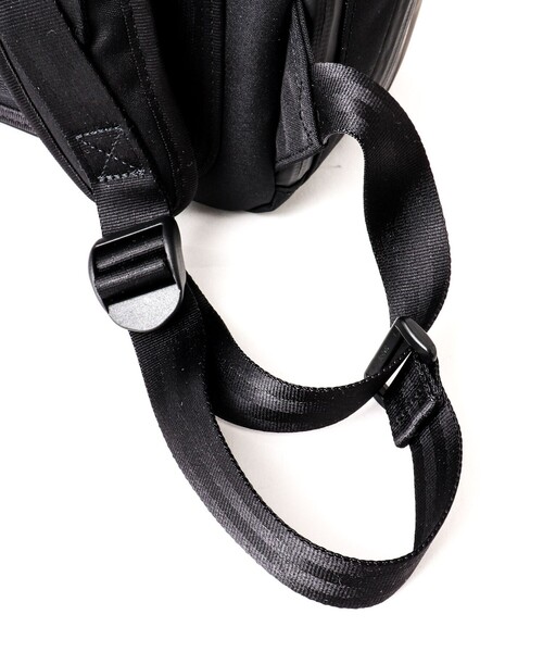 beruf baggage(ベルーフバゲッジ)の「【beruf baggage/ベルーフ バゲッジ】URBAN EXPLORER 16DR(バックパック/リュック・メンズ・ブラック・FREE)」の11枚目の写真