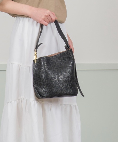 LORISTELLA（ロリステッラ）の「【LORISTELLA/ロリステッラ】ハンドバッグ　ショルダー ワンハンドル バッグ　OLIVIA（ショルダーバッグ・レディース・ブラック/アイボリー/ブラウン・FREE）」の2枚目の写真