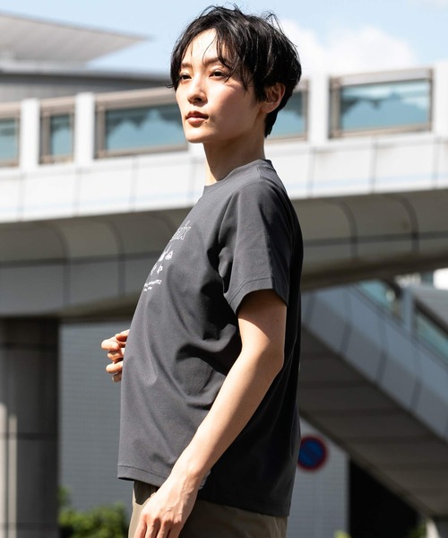 phenix outdoor(フェニックスアウトドア)の「phenix OUTDOOR(フェニックスアウトドア) レディース アウトドアロゴ 半袖Tシャツ (吸水速乾 / 通気性)(Tシャツ/カットソー・レディース・チャコールグレー/オフホワイト/ライトブルー・M/XL/L/S)」の20枚目の写真