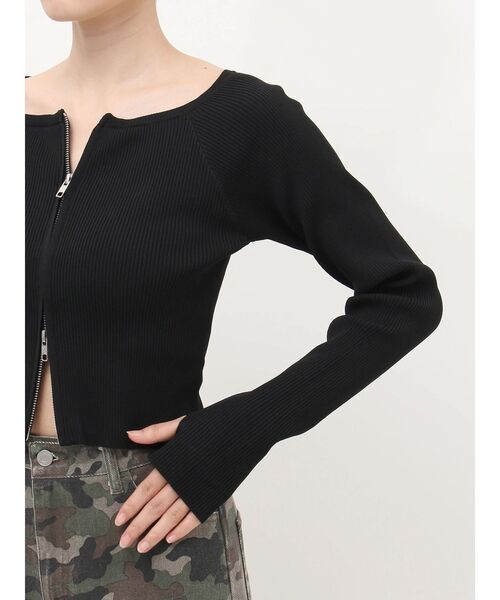 EVRIS（エヴリス）の「フロントジップオフショルニットトップス（ニット/セーター・レディース・ブルー/グレー/ブラック/ホワイト・FREE）」の16枚目の写真