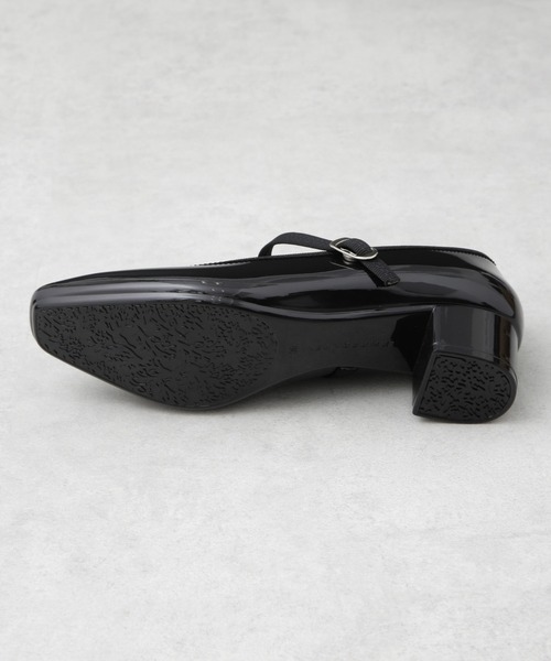 TEMPERATE（テンパレイト）の「TEMPERATE/CANNON ヒールパンプス（パンプス・レディース・ブラック・39/38/37）」の4枚目の写真