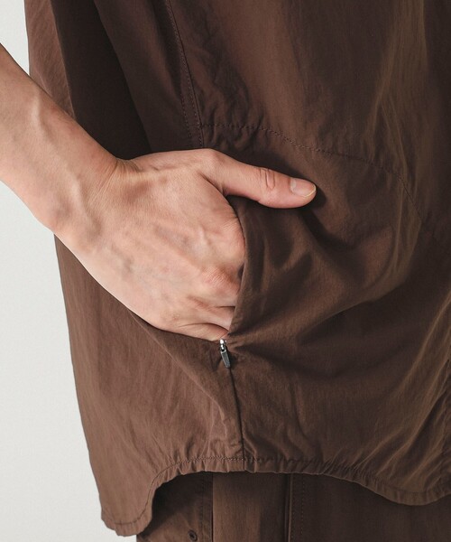 BEAMS（ビームス）の「【撥水】リラックスフィット アクティブ シャツ【セットアップ対応】（シャツ/ブラウス・メンズ・ネイビー/オリーブ/ブラウン・S/M/L/XL）」の13枚目の写真