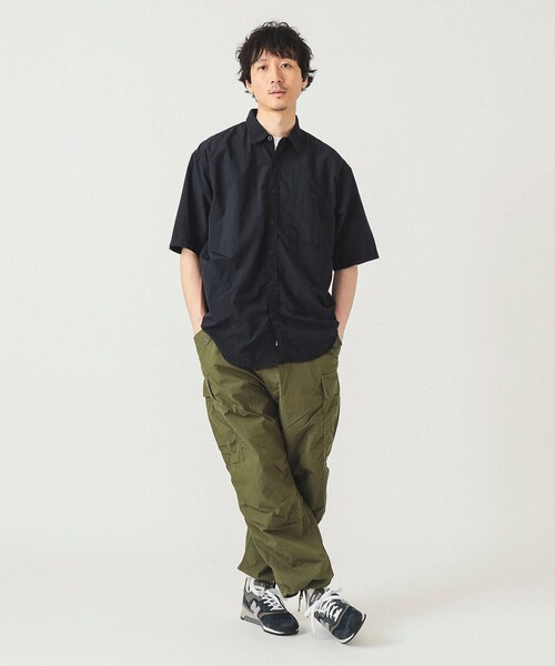 BEAMS（ビームス）の「【撥水】リラックスフィット アクティブ シャツ【セットアップ対応】（シャツ/ブラウス・メンズ・ネイビー/オリーブ/ブラウン・S/M/L/XL）」の19枚目の写真