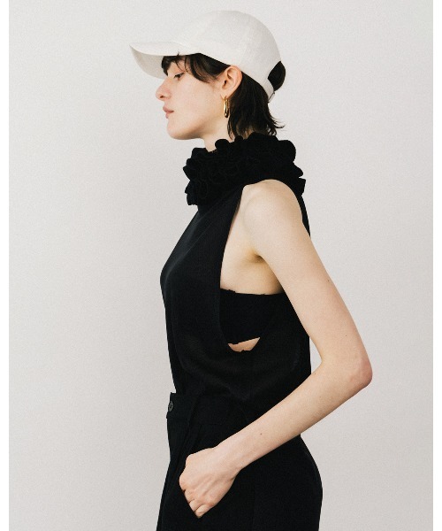 ボリュームティアードフリルネックニットブラウス