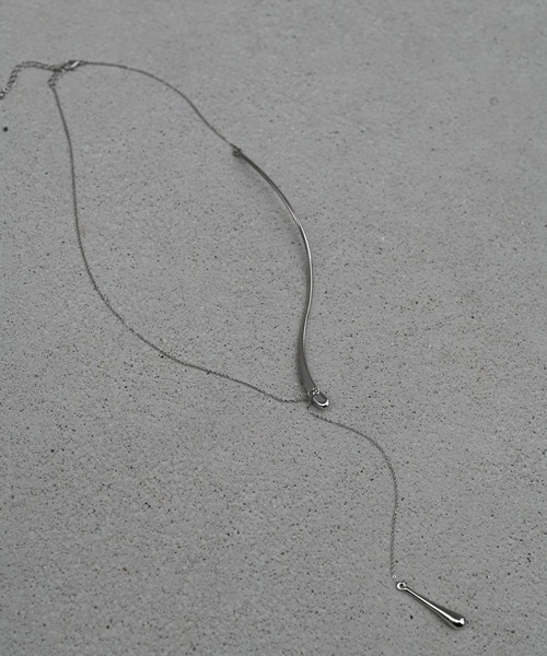 Marient(マリエント)の「Asymmetry Drop Necklace/アシンメトリードロップネックレス(ネックレス・レディース・シルバー/ゴールド・FREE)」の9枚目の写真
