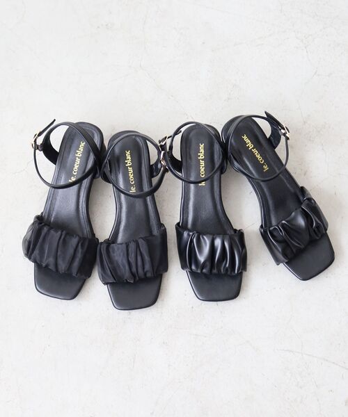 le.coeur blanc（ルクールブラン）の「《WEB限定アイテム》ギャザーストラップサンダル（サンダル・レディース・アイボリー/キャメル/ブラック系その他/ブラック・36/37/38）」の17枚目の写真