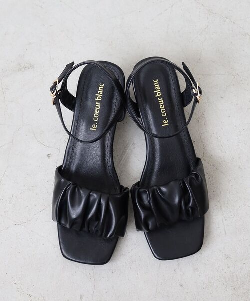 le.coeur blanc（ルクールブラン）の「《WEB限定アイテム》ギャザーストラップサンダル（サンダル・レディース・アイボリー/キャメル/ブラック系その他/ブラック・36/37/38）」の19枚目の写真