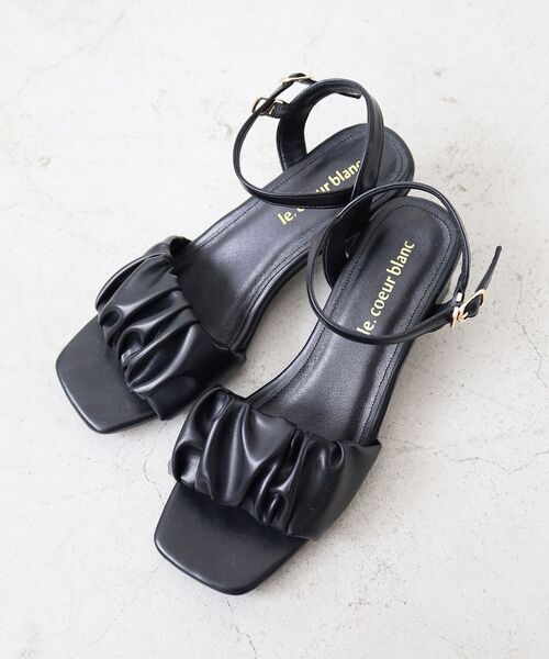 le.coeur blanc（ルクールブラン）の「《WEB限定アイテム》ギャザーストラップサンダル（サンダル・レディース・アイボリー/キャメル/ブラック系その他/ブラック・36/37/38）」の20枚目の写真