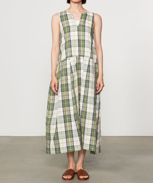 GALLEGO DESPORTES（ギャレゴデスポート）の「GALLEGO DESPORTES | コットンリネン ノースリーブワンピース WOMEN（ワンピース・レディース・グリーン系その他・S）」の7枚目の写真