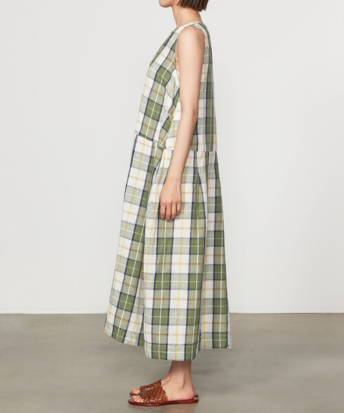 GALLEGO DESPORTES（ギャレゴデスポート）の「GALLEGO DESPORTES | コットンリネン ノースリーブワンピース WOMEN（ワンピース・レディース・グリーン系その他・S）」の8枚目の写真