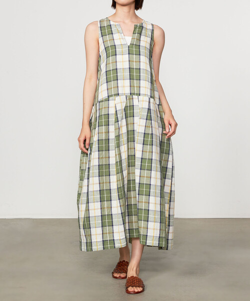 GALLEGO DESPORTES（ギャレゴデスポート）の「GALLEGO DESPORTES | コットンリネン ノースリーブワンピース WOMEN（ワンピース・レディース・グリーン系その他・S）」の13枚目の写真