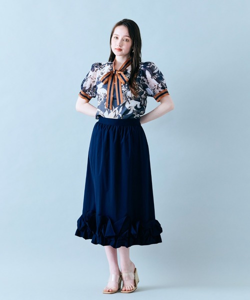 Audie a Muses(オーディアミューズ)の「【セットアップ対応】ギャザーフリルヘムスカート(スカート・レディース・ネイビー/カーキ・42/38/40)」の14枚目の写真
