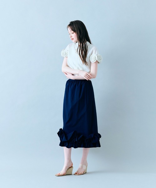 Audie a Muses(オーディアミューズ)の「【セットアップ対応】ギャザーフリルヘムスカート(スカート・レディース・ネイビー/カーキ・42/38/40)」の18枚目の写真