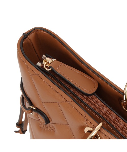 Guess（ゲス）の「KELCE Carryall トートバッグ（トートバッグ・レディース・ブラウン/キナリ/ブラック・ONE SIZE）」の10枚目の写真