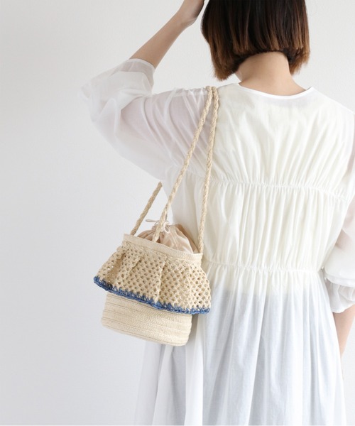 cepo(セポ)の「【aritella】フリルバケツバッグ(ショルダーバッグ・レディース・ライトベージュ/ベージュ・FREE)」の2枚目の写真