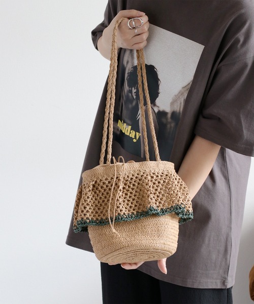 cepo(セポ)の「【aritella】フリルバケツバッグ(ショルダーバッグ・レディース・ライトベージュ/ベージュ・FREE)」の3枚目の写真