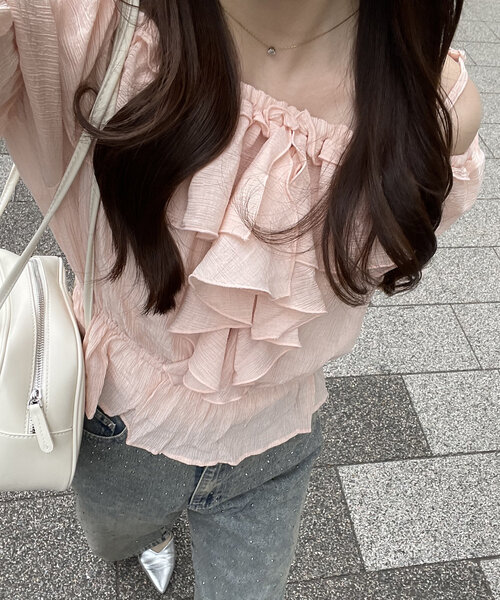 continuer de NICE CLAUP(コンティニューデナイスクラップ)の「【@_chipi2xセレクト】2WAYフリルブラウス(シャツ/ブラウス・レディース・オフホワイト/ブラック/ピンク・FREE)」の3枚目の写真