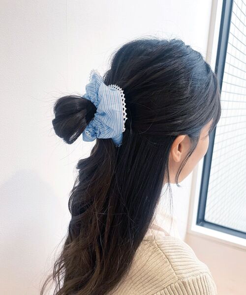 MAJESTIC LEGON（マジェスティックレゴン）の「ストライプシュシュ（シュシュ・レディース・ブルー系その他2・FREE）」の3枚目の写真