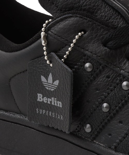 adidas（アディダス）の「adidas SUPERSTAR II / アディダス スーパースター II（スニーカー・メンズ・ブラック・28.0cm/24.0cm/23.5cm/24.5cm/25.0cm/25.5cm/26.0cm/26.5cm/27.0cm/27.5cm/28.5cm/29.0cm/30.0cm/23.0cm）」の4枚目の写真