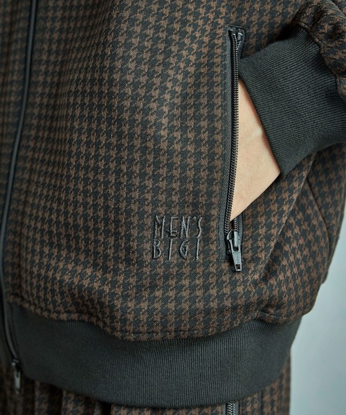 MEN'S BIGI（メンズビギ）の「【50th Anniv . 中田 慎介】 SUEDE LIKE/HOUND’S TOOTH TRACK JACKET（ブルゾン・メンズ・ブラウン/ベージュ・02/01）」の21枚目の写真