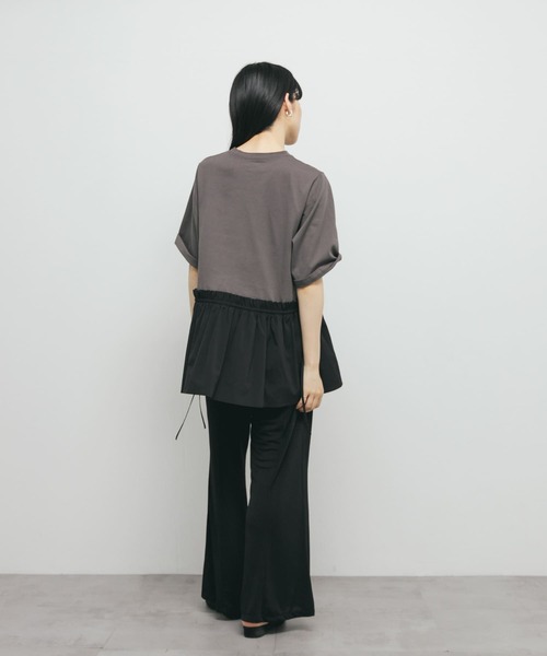 KBF（ケイビーエフ）の「シャイニーイージーフレアパンツ（その他パンツ・レディース・ベージュ/ブラック/グレー・ONE）」の17枚目の写真